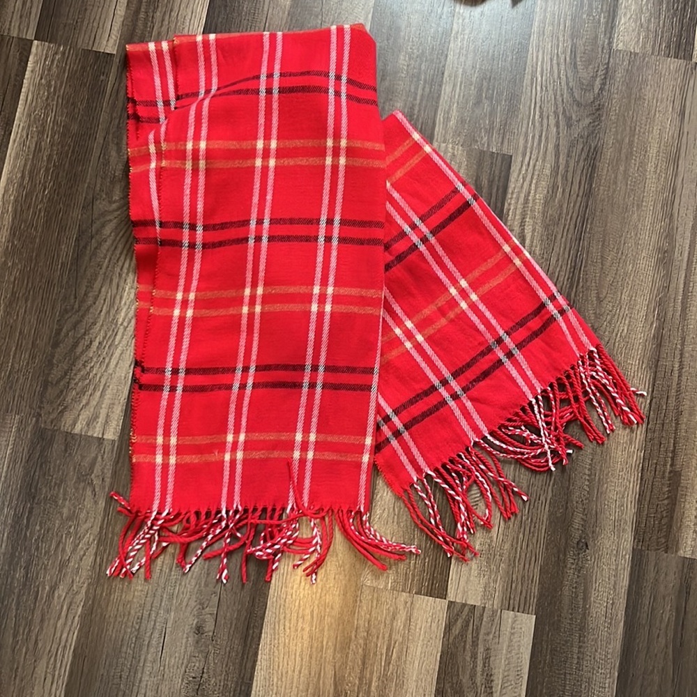 Red plaid Steve Madden scarf